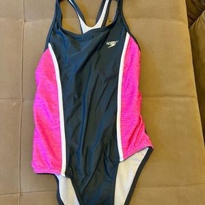 NWT Speedo Girls Size 12